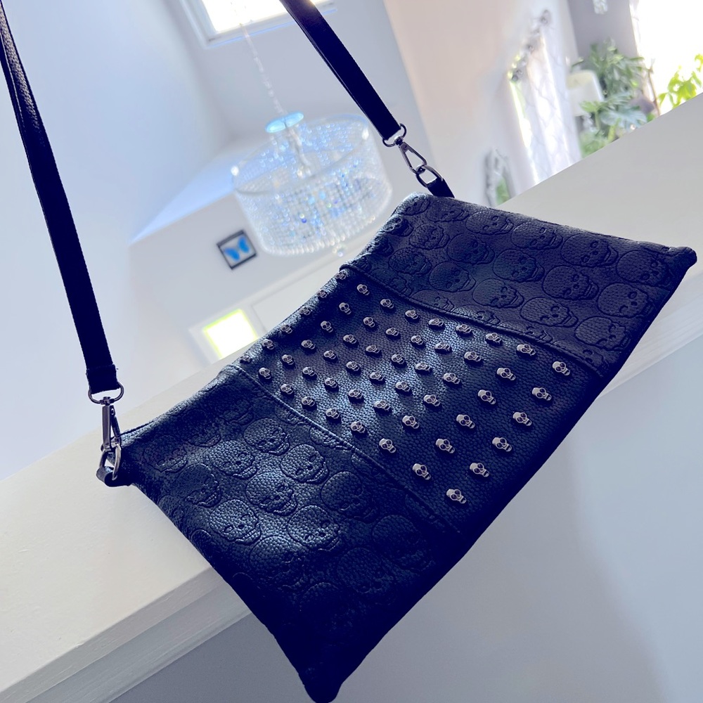 Skull studded crossbody